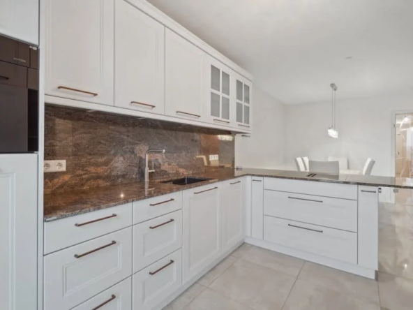 Appartement 3 pièces à vendre à Strasbourg La Robertsau Appartement-3-Pieces-a-Strasbourg-La-Robertsau-3